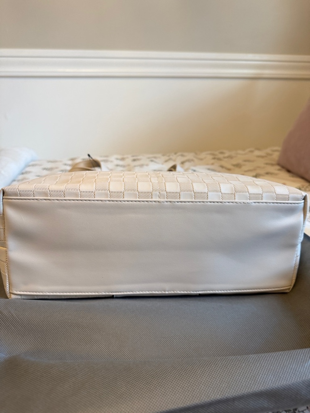 White bag - Picture 6 of 7